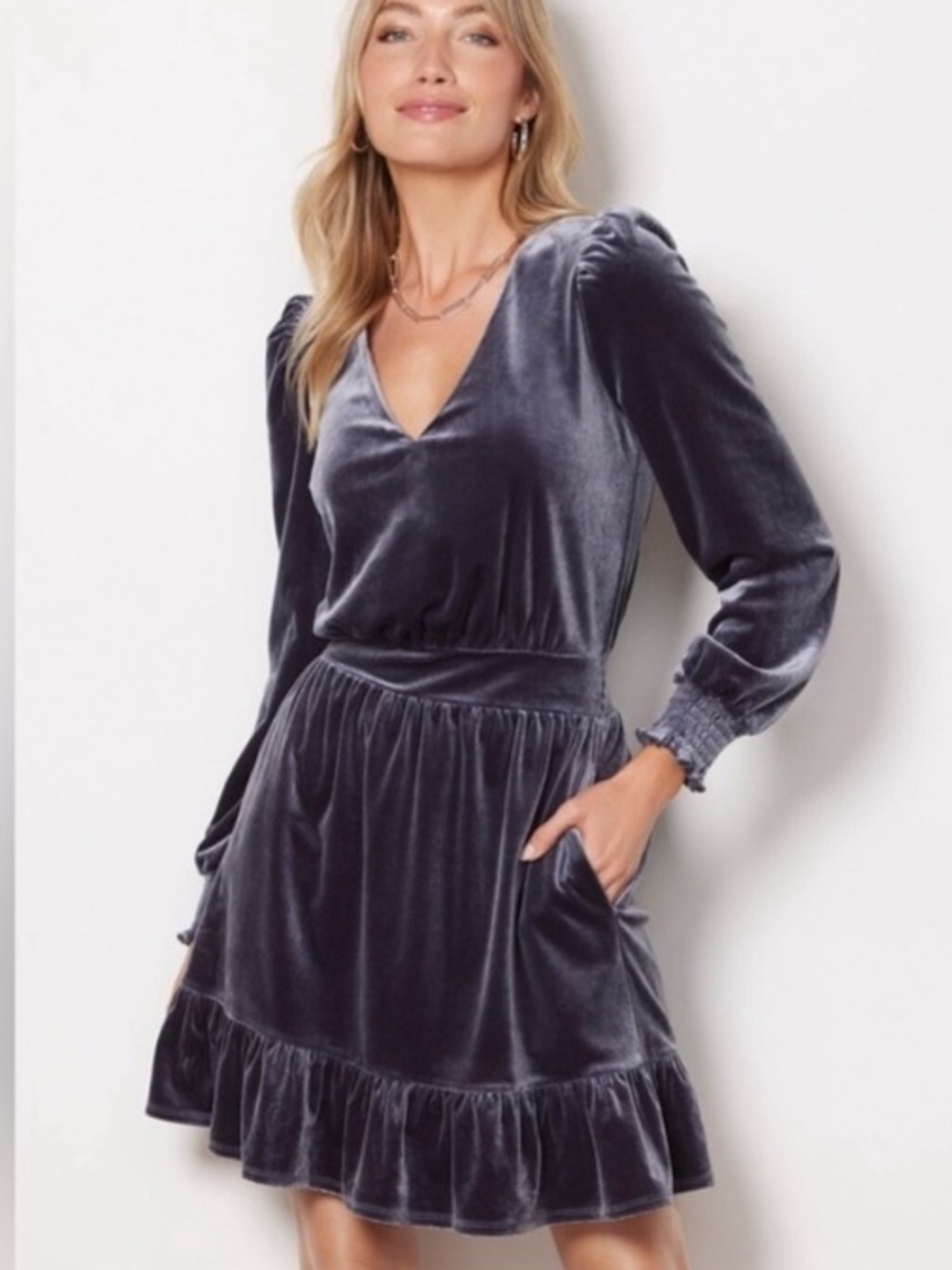 Evereve Fiona Velvet Ruffle Mini Dress Sz Medium